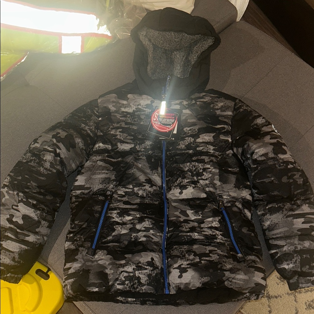 Boys L (10/12) Zeroxposur Jacket - NWT Black Camo